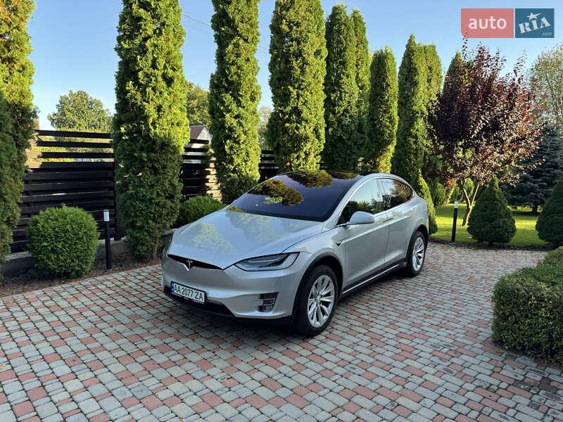 Позашляховик / Кросовер Tesla Model X 2018 в Києві