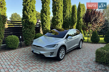 Позашляховик / Кросовер Tesla Model X 2018 в 