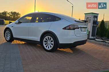 Внедорожник / Кроссовер Tesla Model X 2018 в 