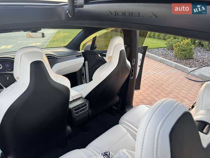 Внедорожник / Кроссовер Tesla Model X 2018 в Виннице