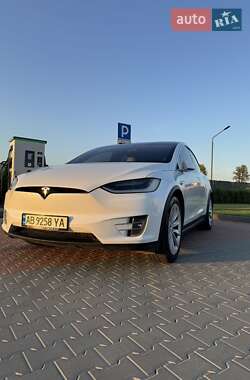 Внедорожник / Кроссовер Tesla Model X 2018 в 