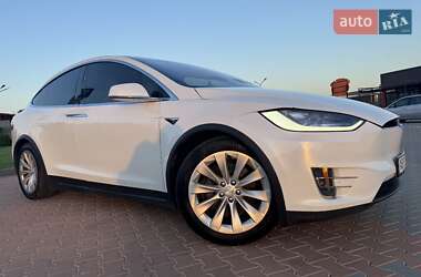 Внедорожник / Кроссовер Tesla Model X 2018 в 