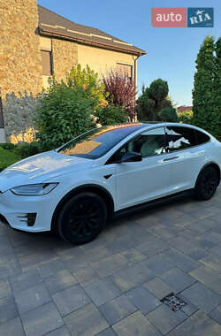 Внедорожник / Кроссовер Tesla Model X 2020 в 
