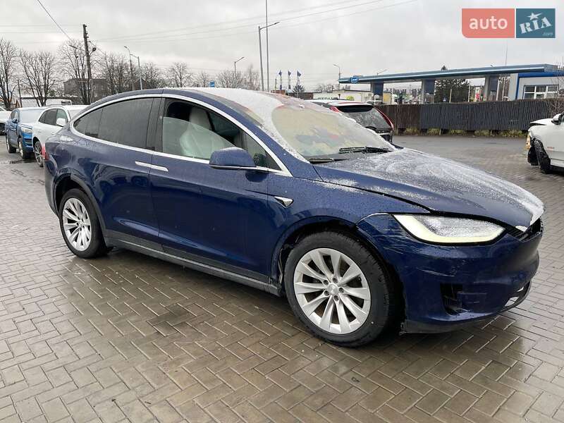 Tesla Model X 2017
