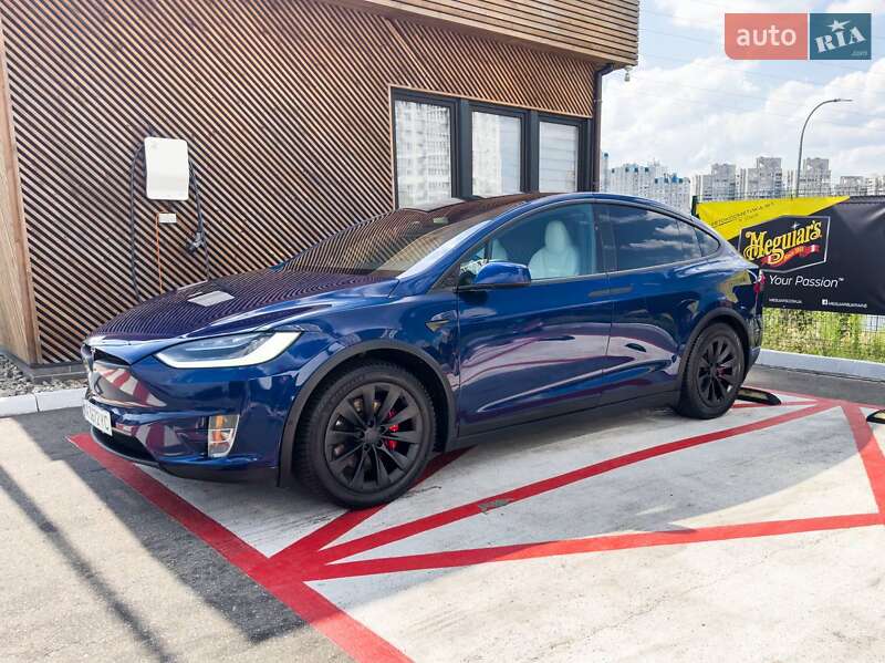Позашляховик / Кросовер Tesla Model X 2019 в Києві фото 2 Позашляховик / Кросовер Tesla Model X 2019 в Києві