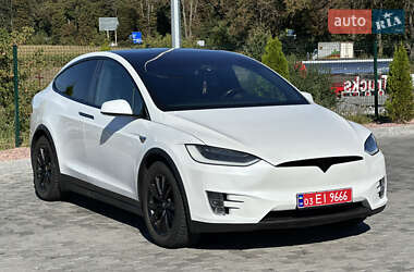 Внедорожник / Кроссовер Tesla Model X 2016 в 
