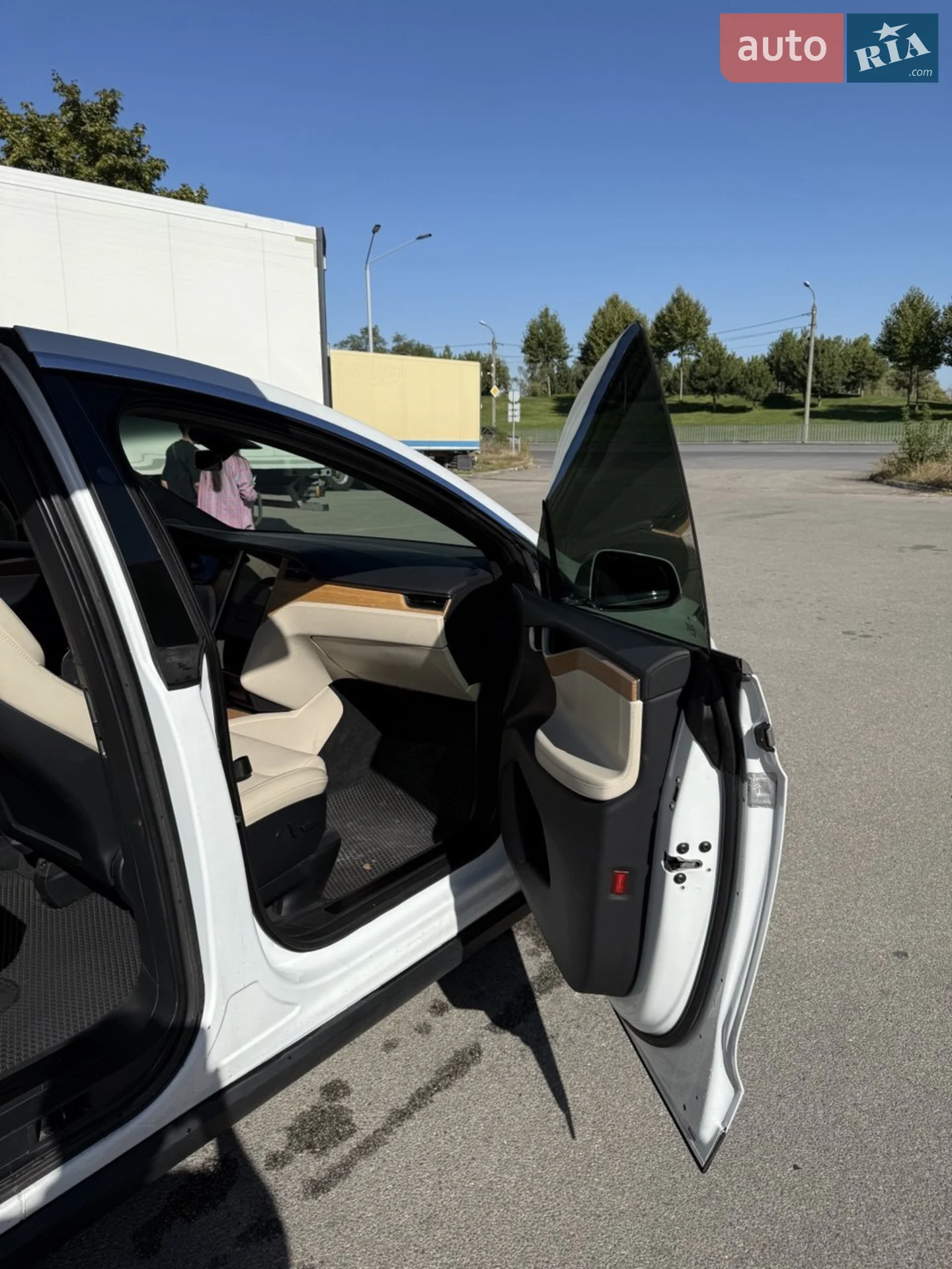 2020 Tesla Model X - мініатюра 9
