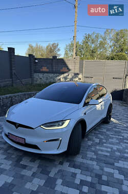 Позашляховик / Кросовер Tesla Model X 2023 в 