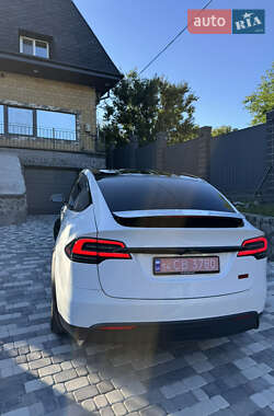 Позашляховик / Кросовер Tesla Model X 2023 в 