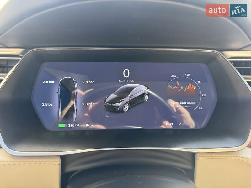 Позашляховик / Кросовер Tesla Model X 2017 в Вінниці