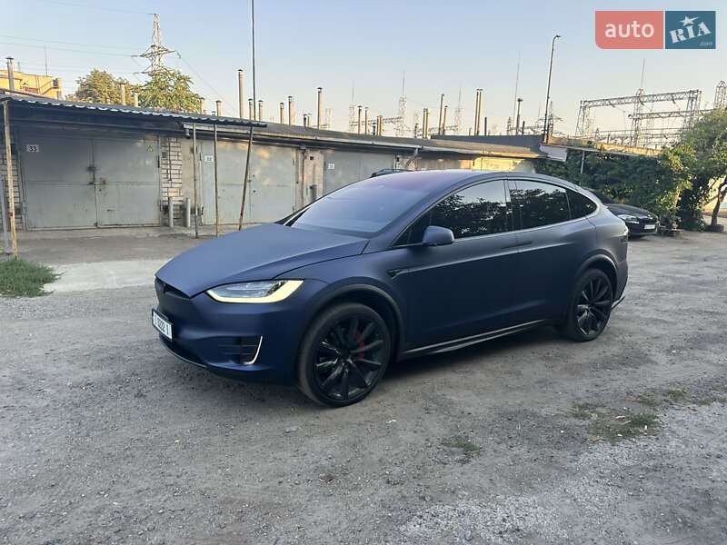 Позашляховик / Кросовер Tesla Model X 2018 в Дніпрі