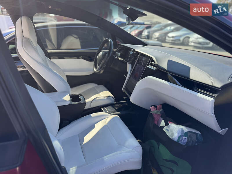 Позашляховик / Кросовер Tesla Model X 2018 в Києві