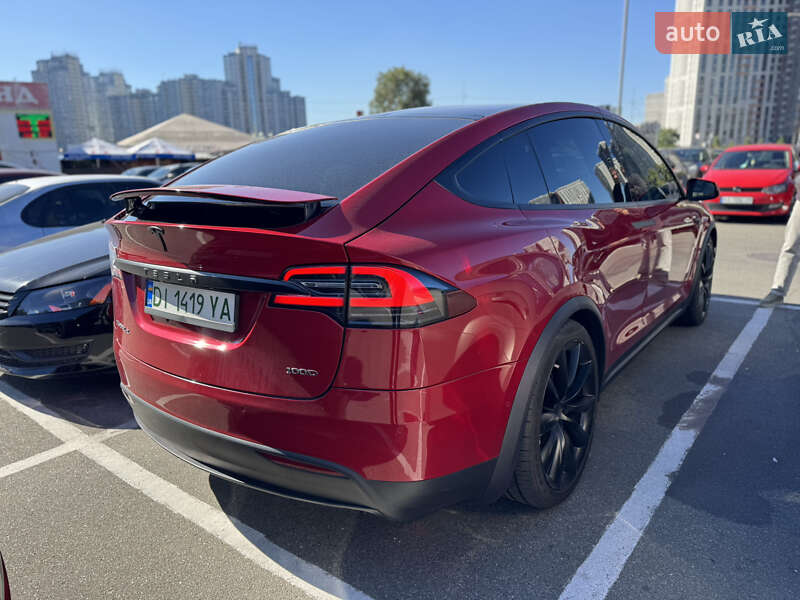 Позашляховик / Кросовер Tesla Model X 2018 в Києві