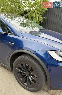 Внедорожник / Кроссовер Tesla Model X 2016 в 