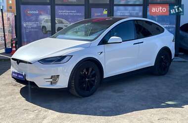 Позашляховик / Кросовер Tesla Model X 2016 в Вінниці