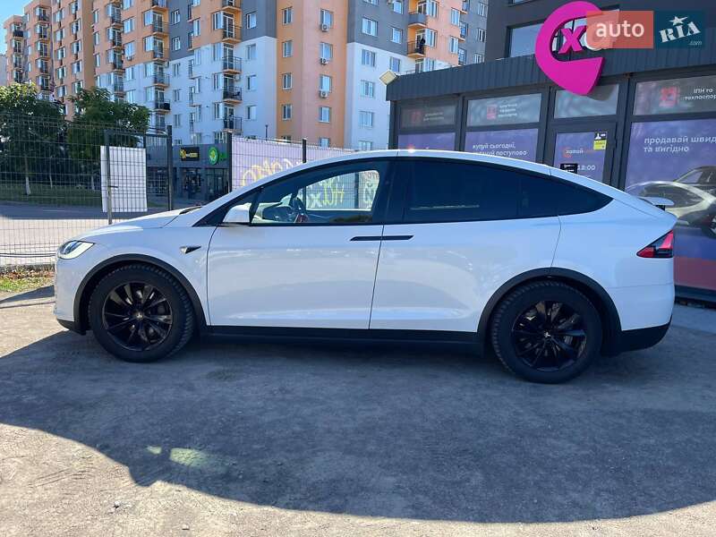 Внедорожник / Кроссовер Tesla Model X 2016 в Виннице