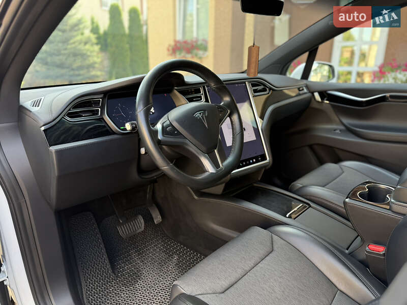 Внедорожник / Кроссовер Tesla Model X 2017 в Тернополе