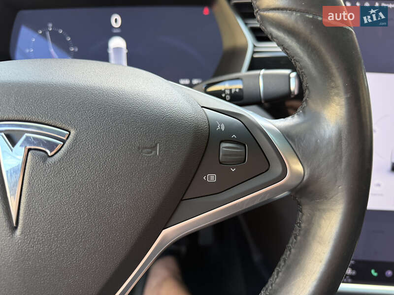 Внедорожник / Кроссовер Tesla Model X 2017 в Тернополе