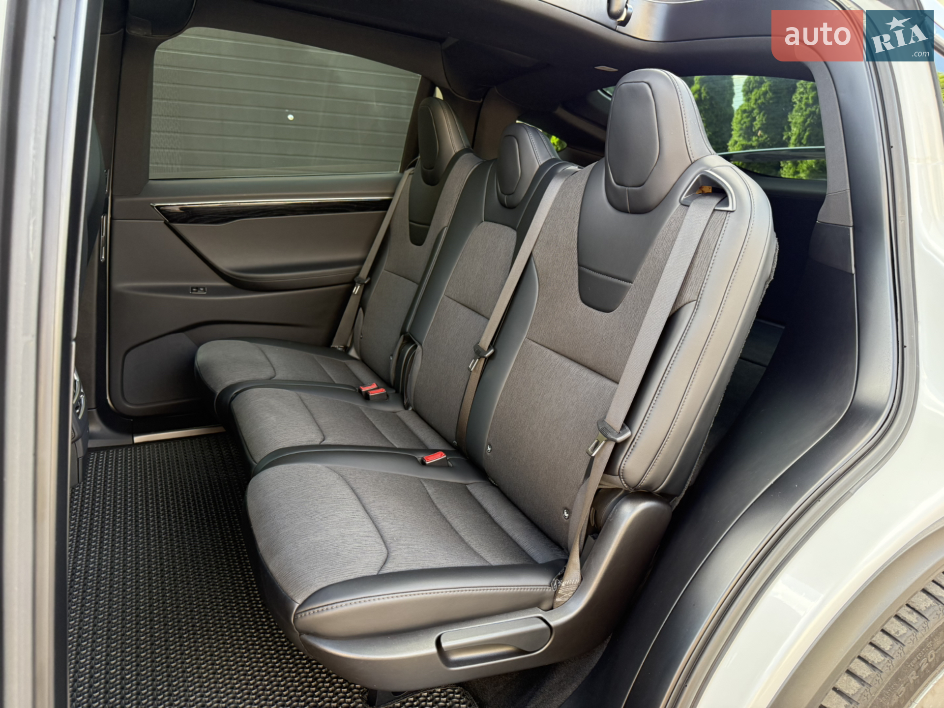 2017 Tesla Model X - мініатюра 65