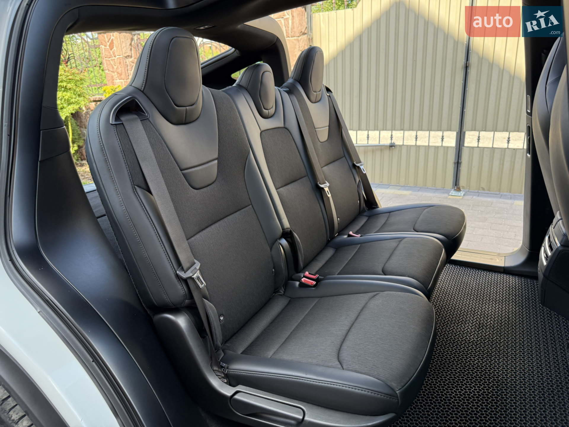 2017 Tesla Model X - мініатюра 82