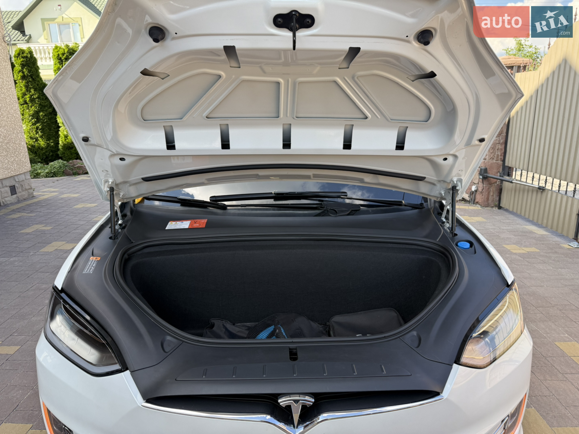 2017 Tesla Model X - мініатюра 92