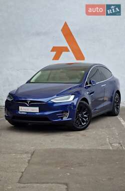 Позашляховик / Кросовер Tesla Model X 2016 в 