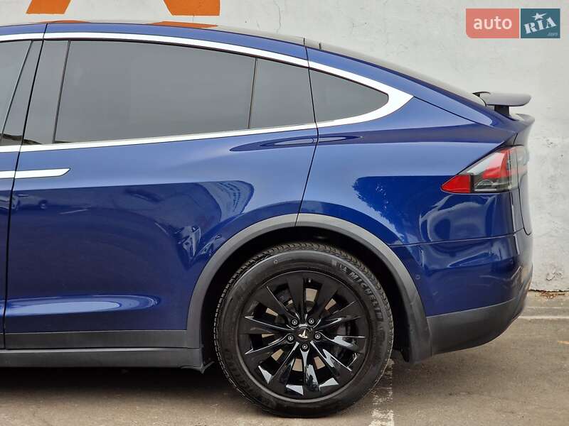 Позашляховик / Кросовер Tesla Model X 2016 в Одесі