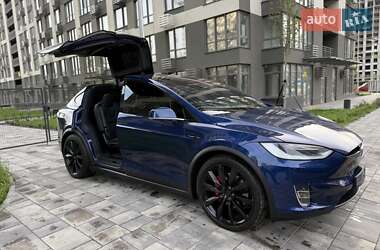 Внедорожник / Кроссовер Tesla Model X 2020 в 
