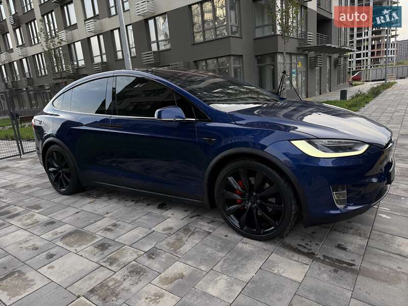 Позашляховик / Кросовер Tesla Model X 2020 в Києві