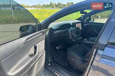 Позашляховик / Кросовер Tesla Model X 2023 в 