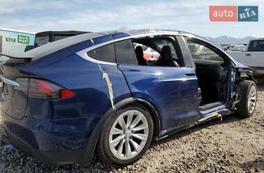 Позашляховик / Кросовер Tesla Model X 2016 в 