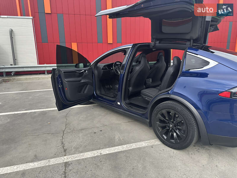 Внедорожник / Кроссовер Tesla Model X 2017 в Киеве фото 16 Внедорожник / Кроссовер Tesla Model X 2017 в Киеве