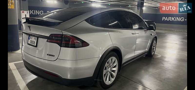 Позашляховик / Кросовер Tesla Model X 2017 в Харкові фото 4 Позашляховик / Кросовер Tesla Model X 2017 в Харкові