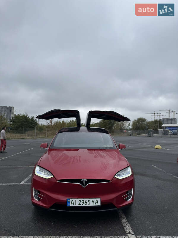 Внедорожник / Кроссовер Tesla Model X 2017 в Киеве