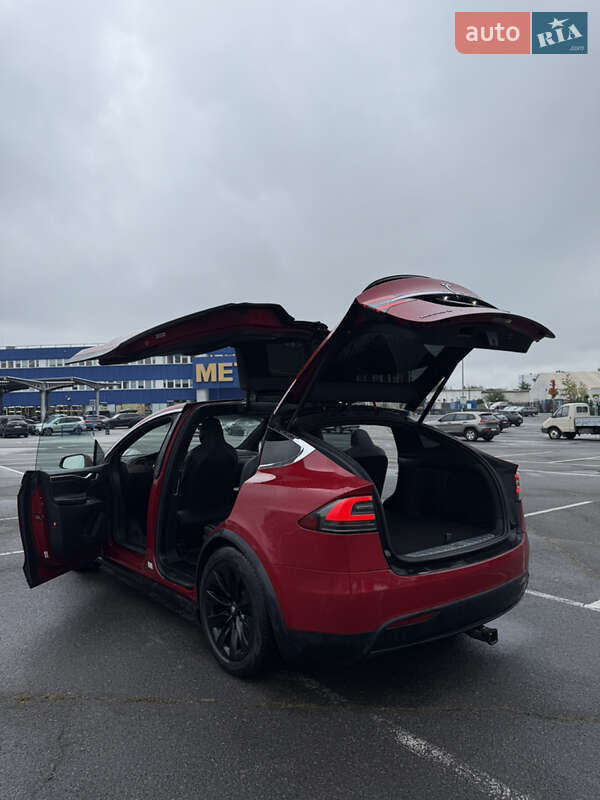 Внедорожник / Кроссовер Tesla Model X 2017 в Киеве