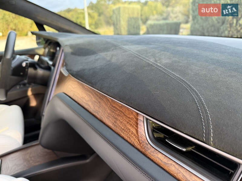 Позашляховик / Кросовер Tesla Model X 2019 в Дніпрі фото 52 Позашляховик / Кросовер Tesla Model X 2019 в Дніпрі