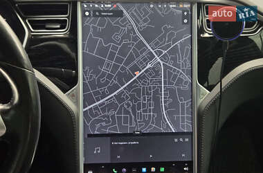 Позашляховик / Кросовер Tesla Model X 2017 в 