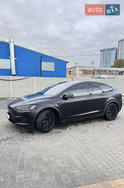 Внедорожник / Кроссовер Tesla Model X 2018 в 