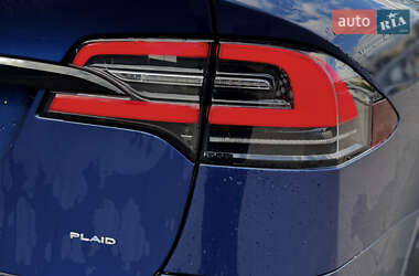 Позашляховик / Кросовер Tesla Model X 2022 в 