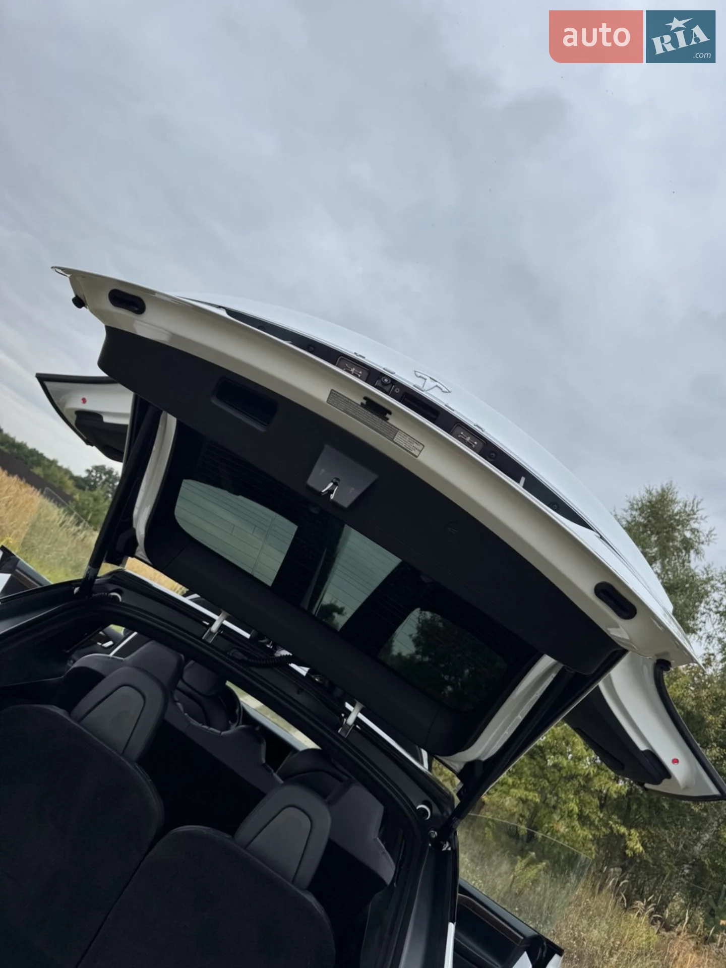 2021 Tesla Model X - мініатюра 43