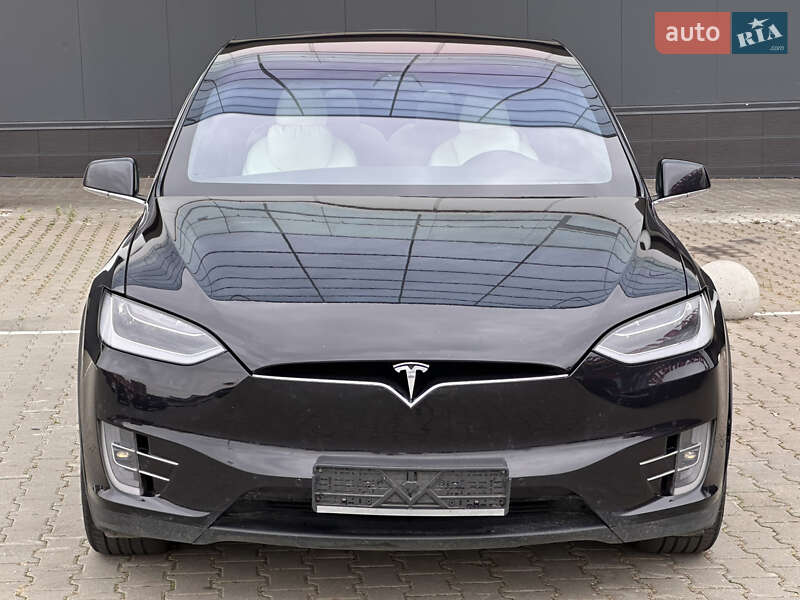 Позашляховик / Кросовер Tesla Model X 2018 в Києві