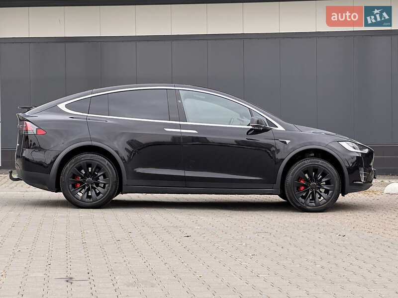 Позашляховик / Кросовер Tesla Model X 2018 в Києві
