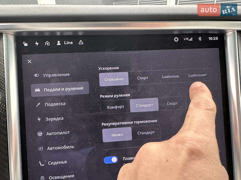 Позашляховик / Кросовер Tesla Model X 2018 в Києві