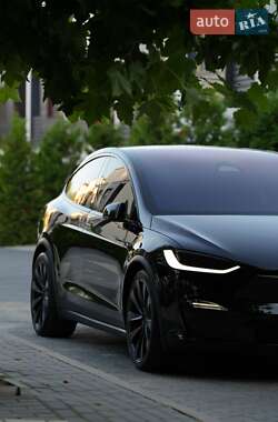 Позашляховик / Кросовер Tesla Model X 2022 в 