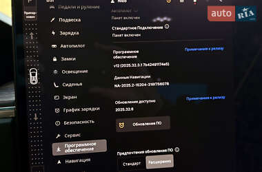 Позашляховик / Кросовер Tesla Model X 2022 в 