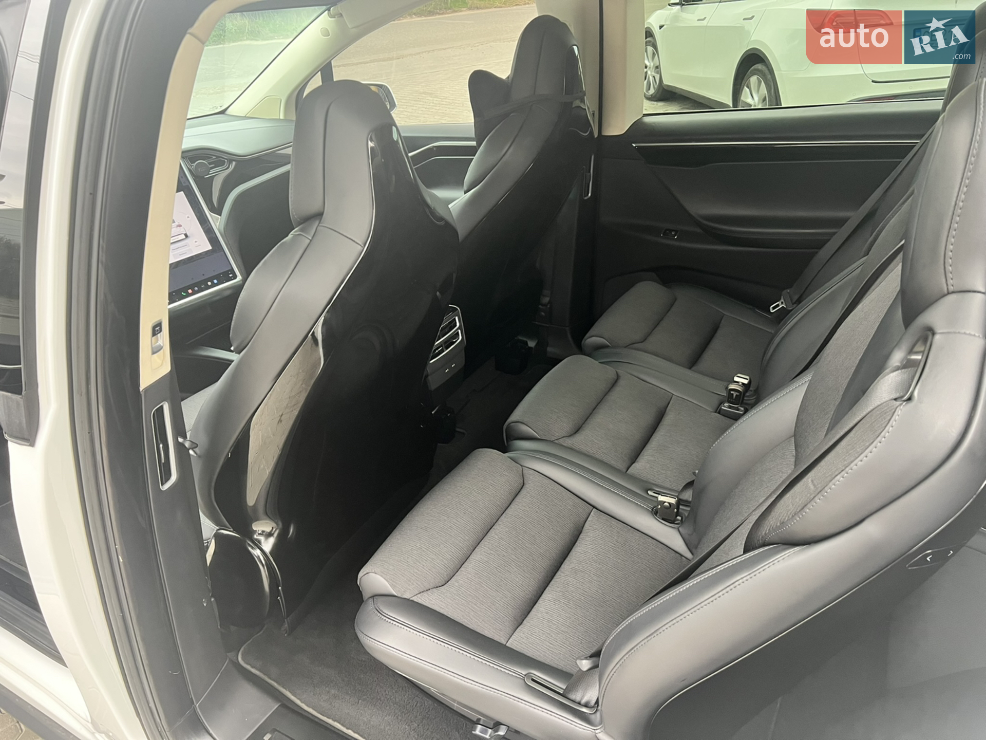 2016 Tesla Model X - мініатюра 9