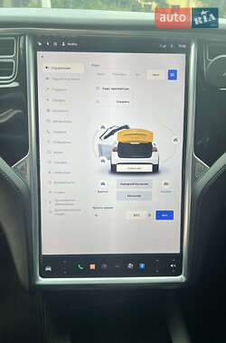Внедорожник / Кроссовер Tesla Model X 2016 в Черновцах