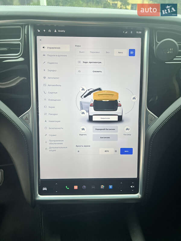 Позашляховик / Кросовер Tesla Model X 2016 в Чернівцях