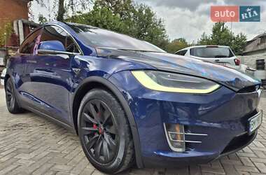 Внедорожник / Кроссовер Tesla Model X 2016 в Сумах