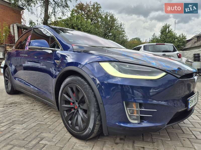 Внедорожник / Кроссовер Tesla Model X 2016 в 